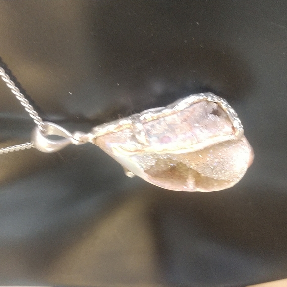 Sea Shell Pendant - Picture 2 of 10